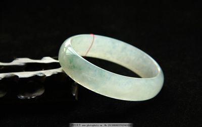 翡翠手鐲 東方美學(xué)的經(jīng)典飾品